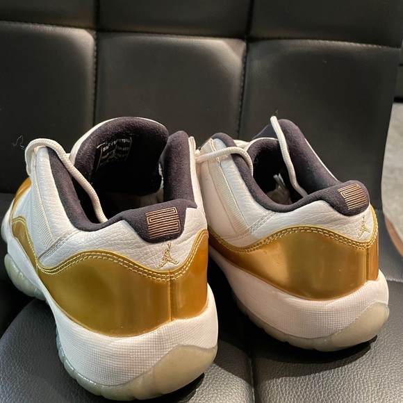 Authentic Jordan 11 retro low - Picture 4 of 4